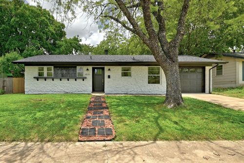 8520 Bradford Dr, Austin, TX, 78758-7405 | Card Image