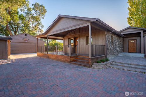 603 Road 19 Ne, Soap Lake, WA, 98851-9709 | Card Image