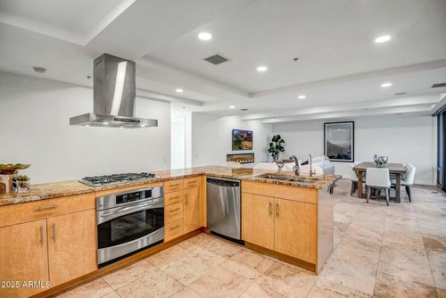 5011-7121 E Rancho Vista Dr, Scottsdale, AZ, 85251-1388 | Card Image