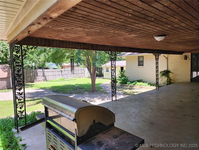 10 W Midland St, House other with 3 bedrooms, 2 bathrooms and null parking in Shawnee OK | Image 13