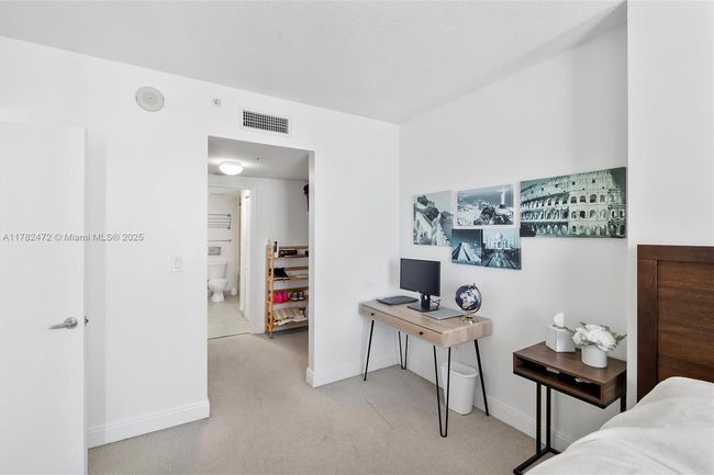 APT-3106 - 1750 Bayshore Dr, Condo with 1 bedrooms, 1 bathrooms and null parking in Miami FL | Image 13