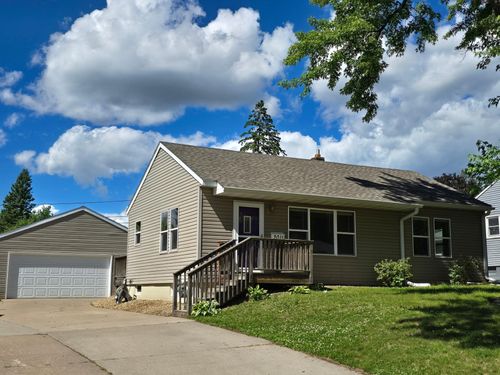 2011 Northwood Dr, North Saint Paul, MN, 55109-4032 | Card Image
