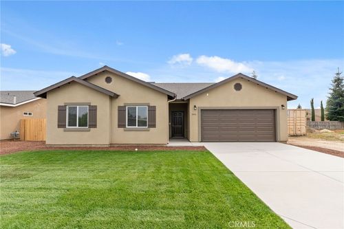 3441 E Douglas Avenue, Visalia, CA, 93292 | Card Image