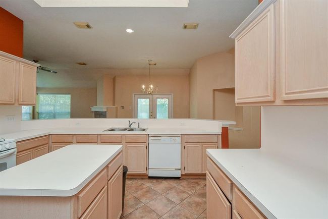16902 Valley Palms Dr, House other with 4 bedrooms, 2 bathrooms and 2 parking in Spring TX | Image 13