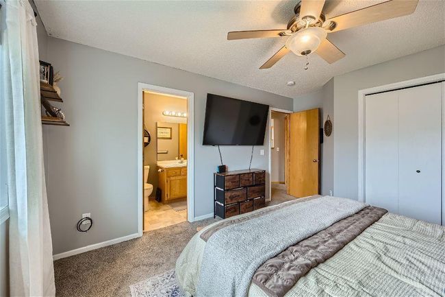 Walk-thru full bath! | Image 13