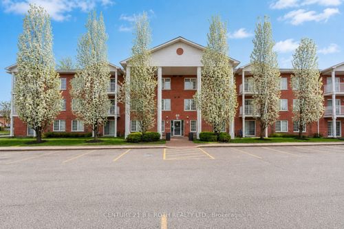 114-49 Jacobs Terr, Barrie, ON, L4N0W4 | Card Image