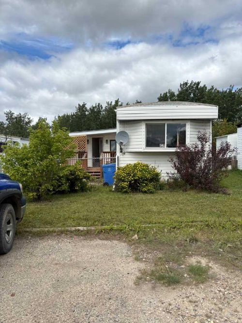 63-600 14 Street, Beaverlodge, AB, T0H0C0 | Card Image