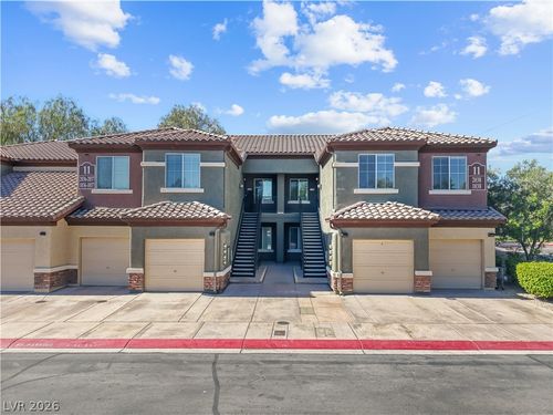 2038-8324 W Charleston Blvd, Las Vegas, NV, 89117-9200 | Card Image