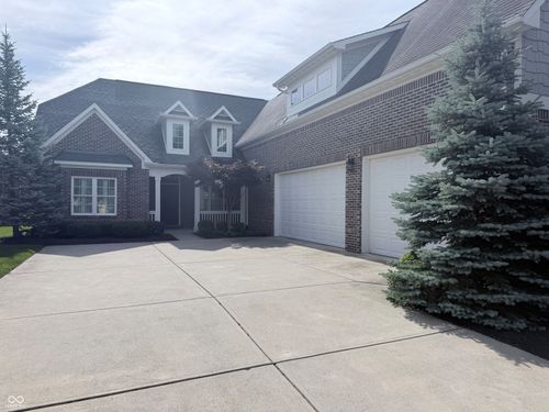 15435 Mission Hills Dr, Carmel, IN, 46033-8152 | Card Image