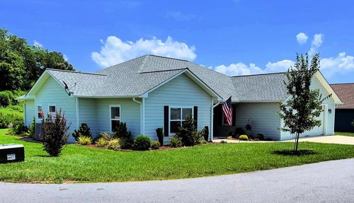 111 Riverwalk Cir, Hayesville, NC, 28904-4406 | Card Image