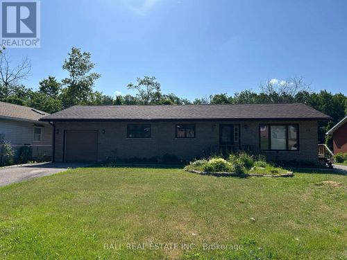 main-level-46 Kennedy Crt, Trent Lakes, ON, K0M1A0 | Card Image