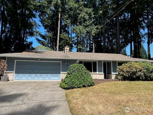 7710 Bobcat Dr Se, Lacey, WA, 98503-1527 | Card Image