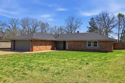 1613 S Mansfield Dr, Stillwater, OK, 74074-2327 | Card Image