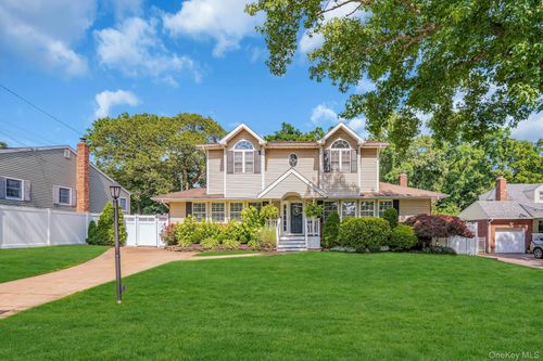 12 Rachel Ave, Commack, NY, 11725-3310 | Card Image