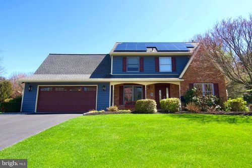 7451 Valley View Ln, READING, PA, 19606-9723 | Card Image