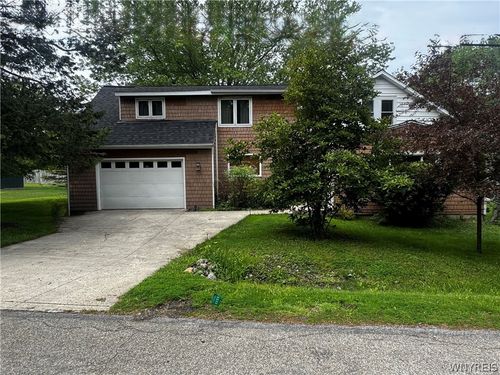 170 Rosewood Ave, Angola, NY, 14006-9043 | Card Image