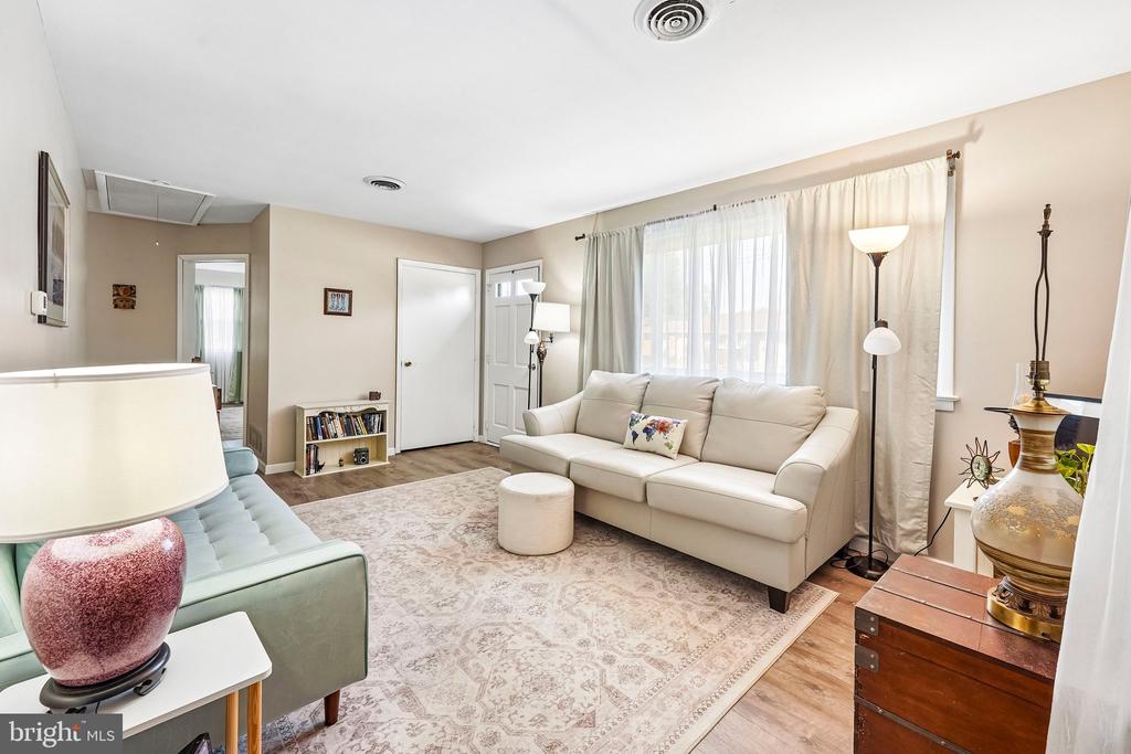 Residential in PENNSVILLE 4