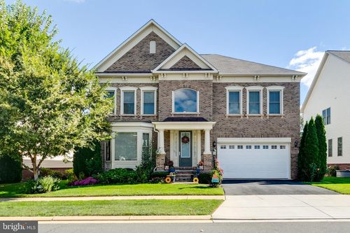 23582 Prosperity Ridge Pl, BRAMBLETON, VA, 20148-7660 | Card Image