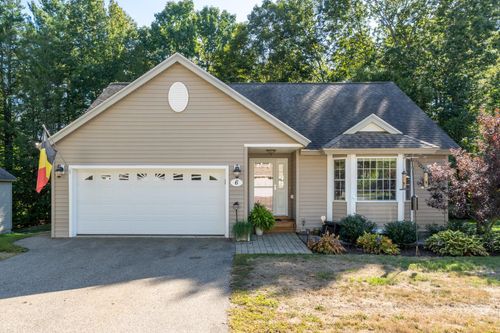 6 Blueberry Ln, East Kingston, NH, 03827-2071 | Card Image