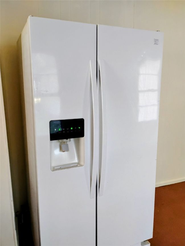 Refrigerator. | Image 8
