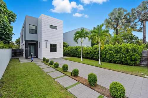 2320 Sw 14th St, Miami, FL, 33145-1204 | Card Image