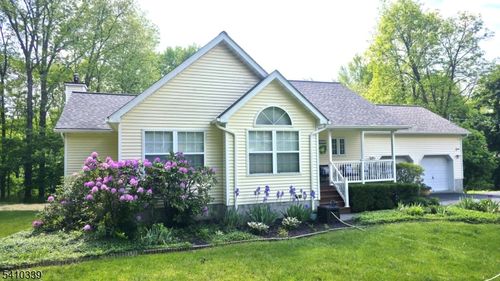5656 Berkshire Valley Rd, Oak Ridge, NJ, 07438-9701 | Card Image
