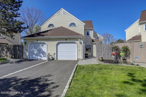 6 Longfellow Ct, Freehold, NJ, 07728-4323 | Card Image