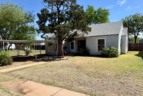 203 S Farmer St, Crosbyton, TX, 79322-2539 | Card Image