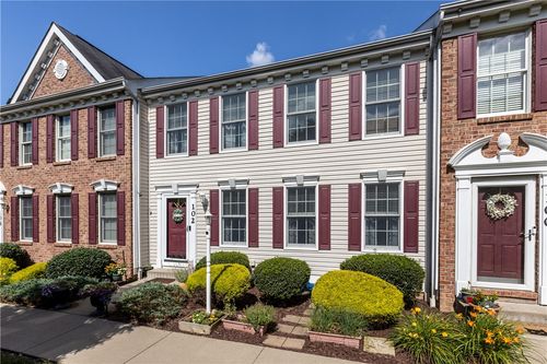 102 Castle View Dr, Kennedy Twp, PA, 15136 | Card Image