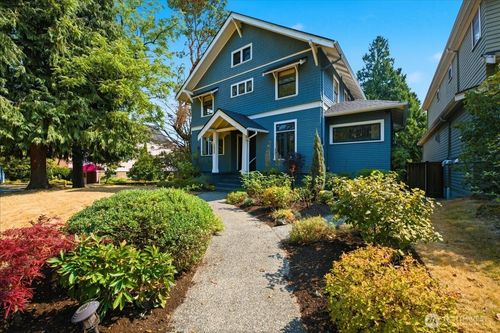 1532 5th Avenue W, Seattle, WA, 98119 | Card Image