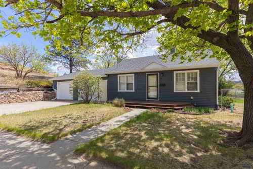 39 Franklin St, Rapid City, SD, 57701-3813 | Card Image