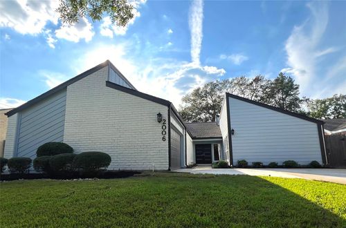2006 Woodland Springs St, Houston, TX, 77077-6305 | Card Image