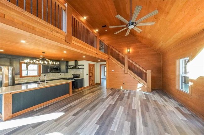 40 Cadet Ct, House other with 4 bedrooms, 4 bathrooms and 4 parking in Ellijay GA | Image 14