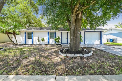 3679 Sugarcreek Dr, TAMPA, FL, 33619-1263 | Card Image