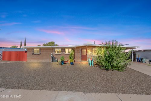 4518 S White Pine Ave, Tucson, AZ, 85730-4236 | Card Image