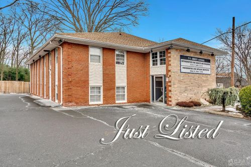 711 Amboy Ave, Woodbridge, NJ, 07095-3167 | Card Image