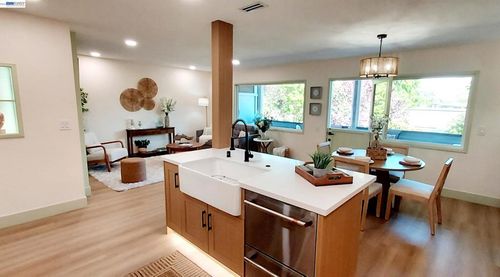 apt-4-3033 Golden Rain Rd, Walnut Creek, CA, 94595-1954 | Card Image