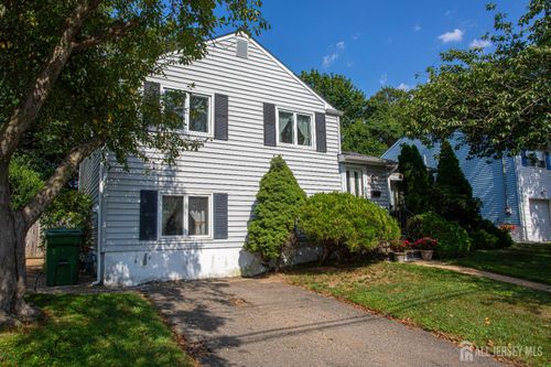 94 Albert Dr, Parlin, NJ, 08859-1832 | Card Image