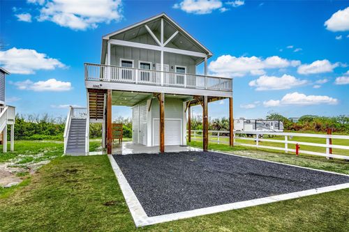 1040 Johnson Rd, Gilchrist, TX, 77617 | Card Image