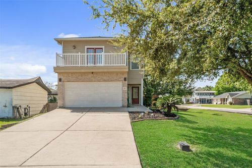 3802 Barracuda Ln, La Porte, TX, 77571-7302 | Card Image