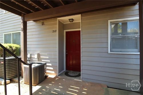 212-2505 W Broad St, Athens, GA, 30606-3484 | Card Image