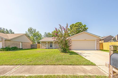 17959 Valley Knoll Dr, Houston, TX, 77084-5905 | Card Image