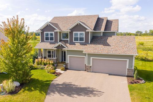 7104 208th Pl N, Forest Lake, MN, 55025-2727 | Card Image