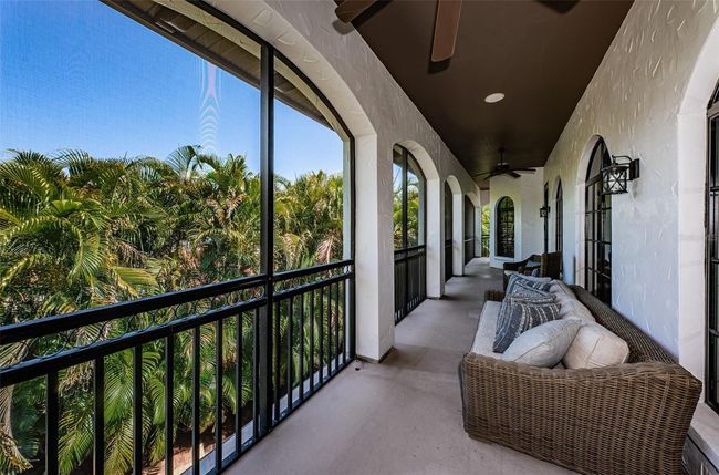 147 Bay Point Dr Ne, House other with 4 bedrooms, 4 bathrooms and null parking in St Petersburg FL | Image 46