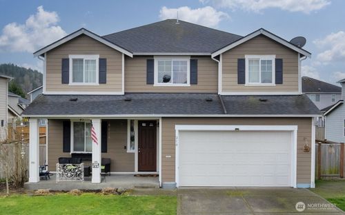 210 Fielding St Ne, Orting, WA, 98360-7467 | Card Image