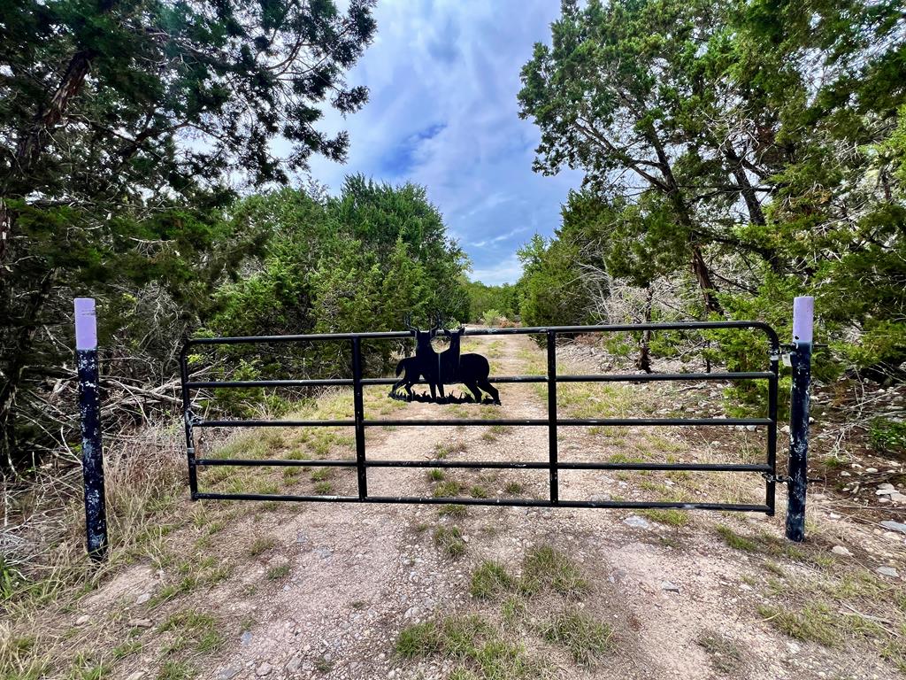 Land in Kerrville
