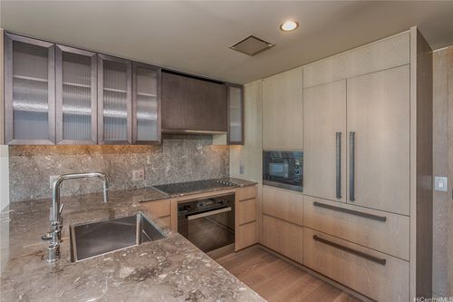 apt-2007-1000 Auahi St, Honolulu, HI, 96814-3362 | Card Image