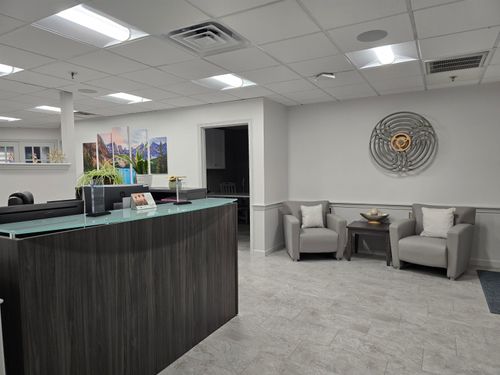 units-209-and-211-276 Newport Road, New London, NH, 03257 | Card Image