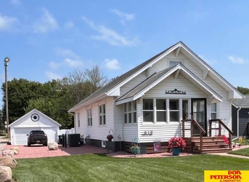 619 S 13th St, Tekamah, NE, 68061-1344 | Card Image