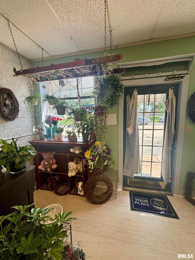 853 Main St, Home with 0 bedrooms, 0 bathrooms and null parking in Barry IL | Image 9